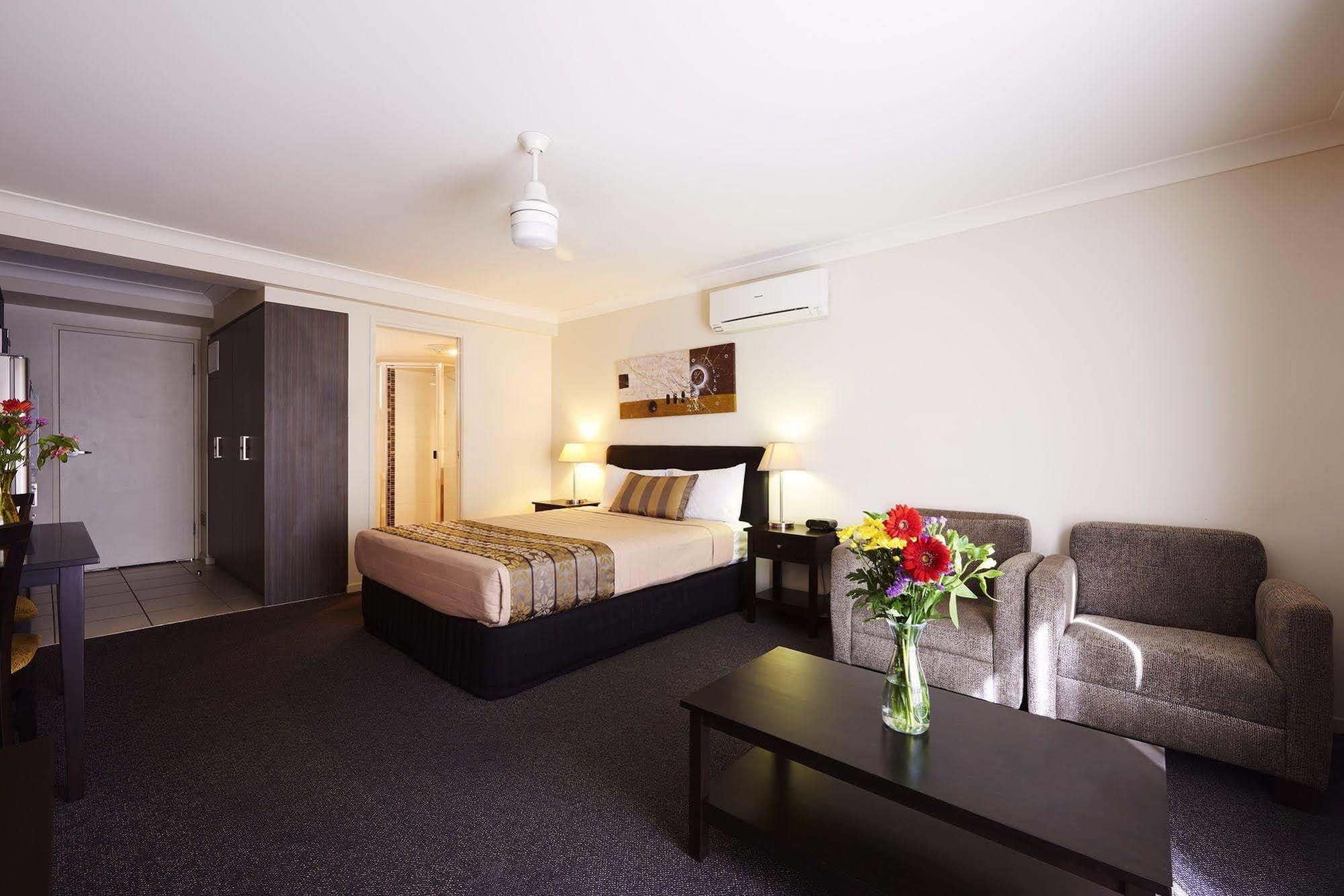 Blackwater Hotel Motel Buitenkant foto