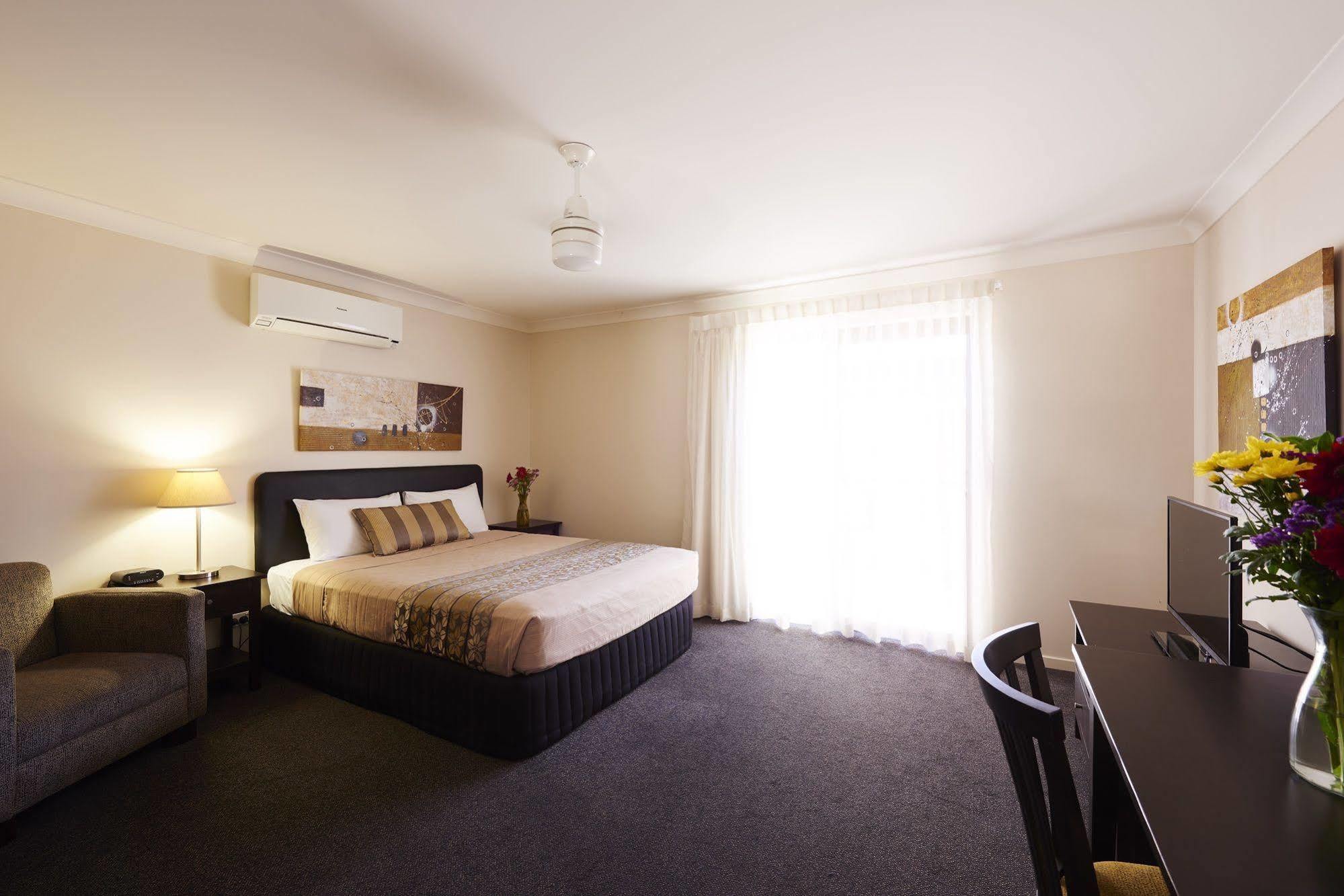 Blackwater Hotel Motel Buitenkant foto