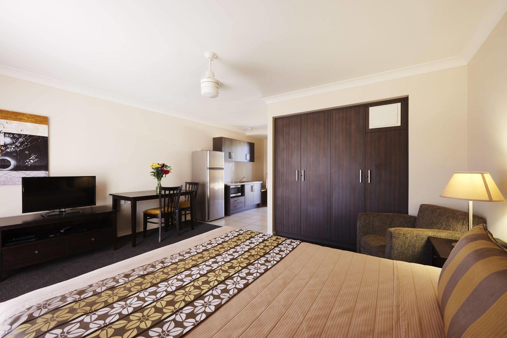 Blackwater Hotel Motel Buitenkant foto