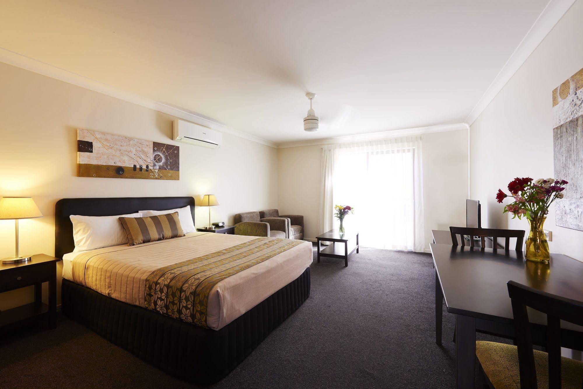 Blackwater Hotel Motel Buitenkant foto