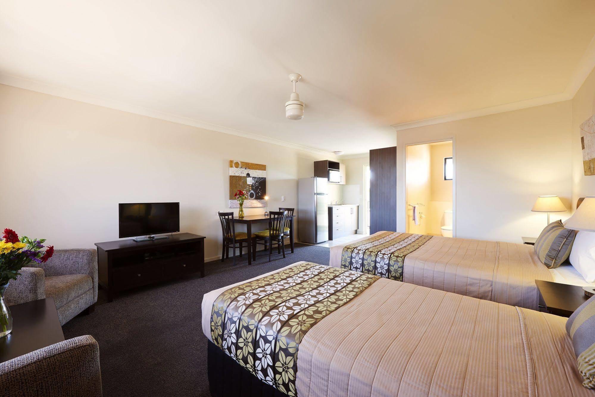Blackwater Hotel Motel Buitenkant foto